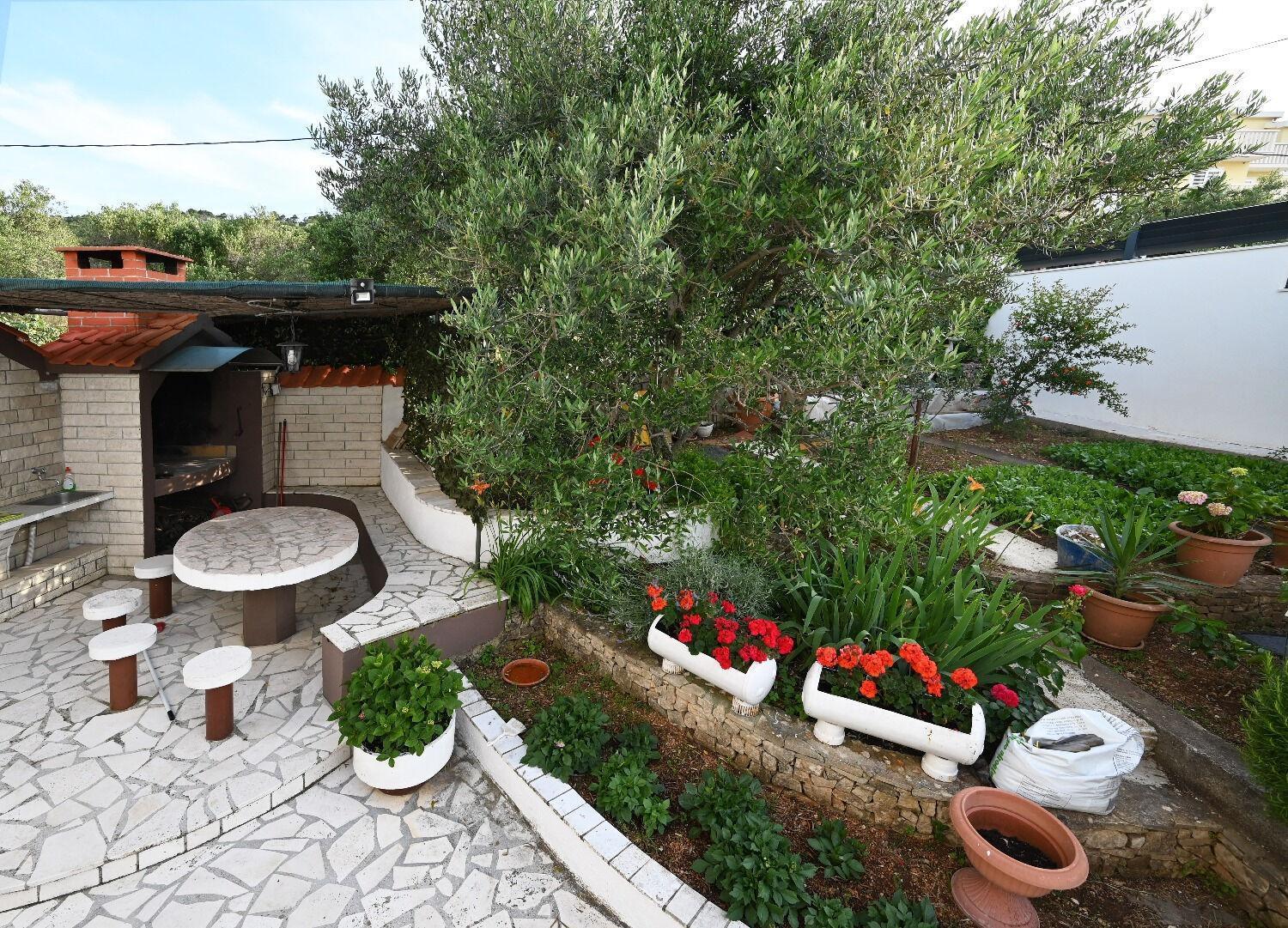 Apartment Mihovilovic Slatine Exterior foto